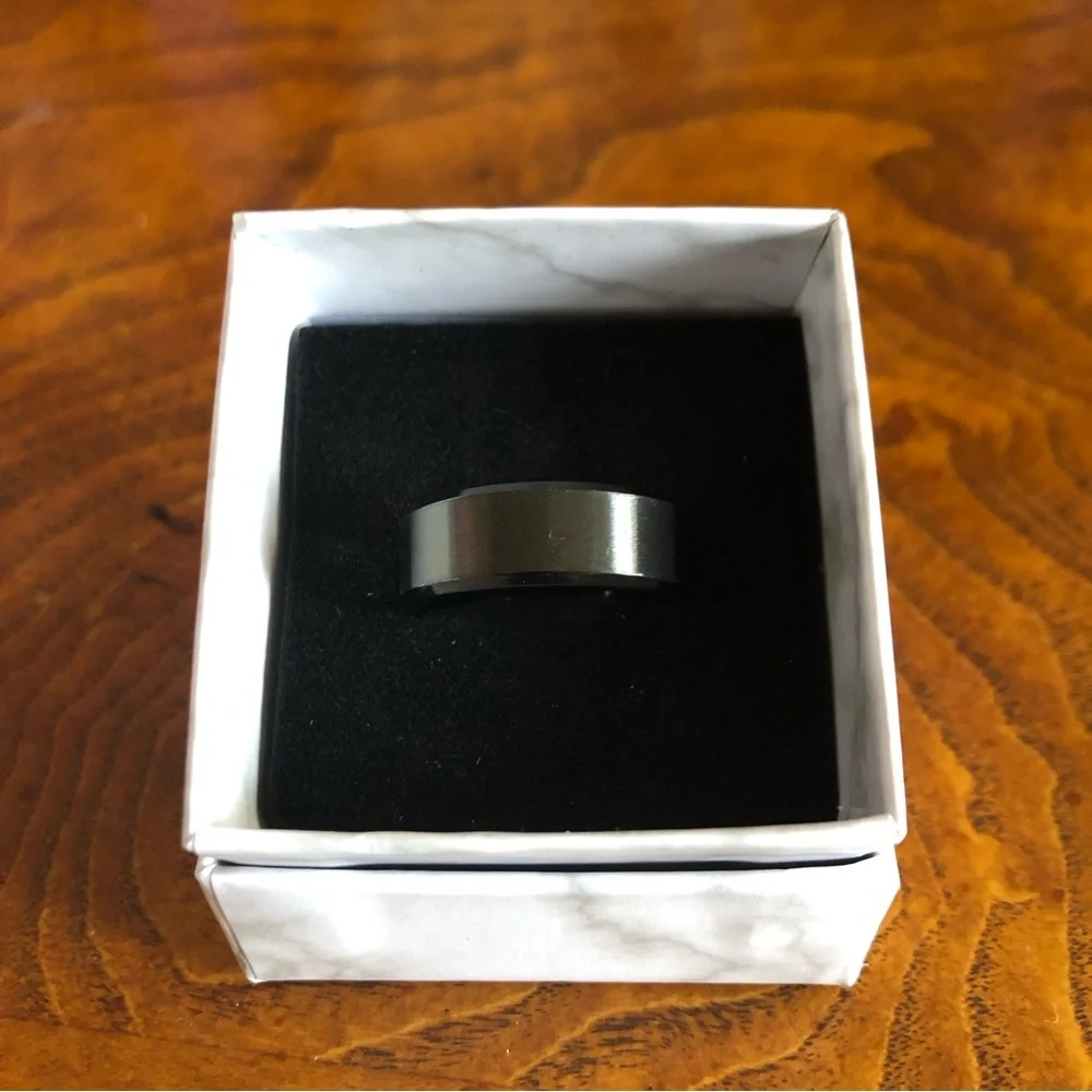 Men’s black titanium stainless steel 8mm wide comfort band ring 10 NIB